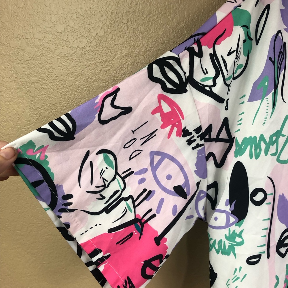 Abstract 80’s Print Boxy Button Front Crop Top. - image 6